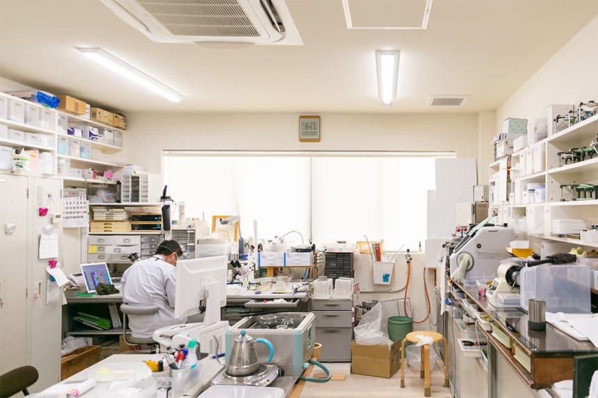 高知県　高知市　アポロニア歯科クリニック　歯科技工士が常駐し治療もスムーズに